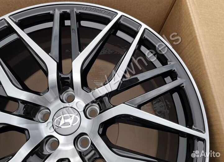 Кованые диски Hyundai Santa Fe R19 наличие