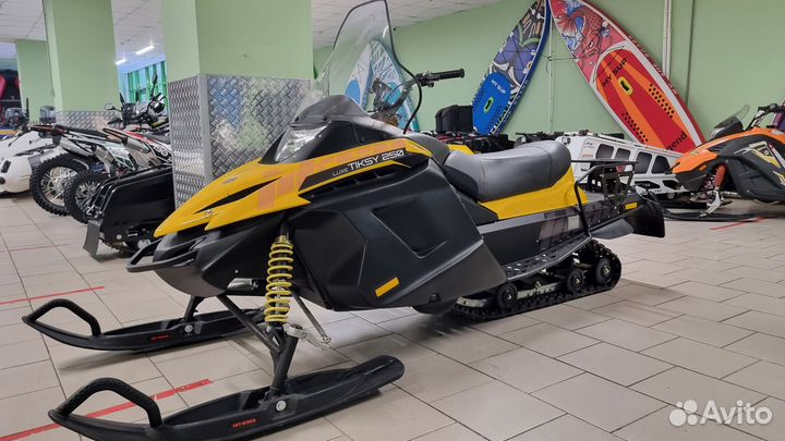 Снегоход Русская механика Tiksy 250 Lux