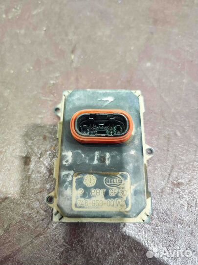 Блок управления адаптивным светом Skoda Superb 2