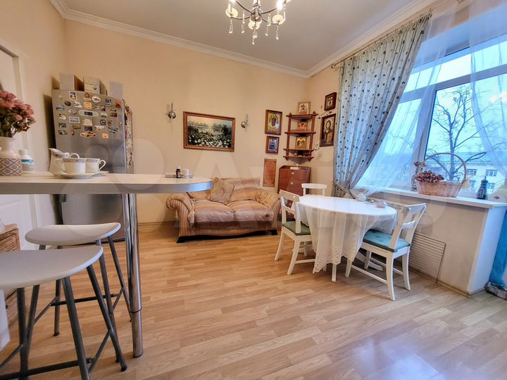 3-к. квартира, 102 м², 5/5 эт.