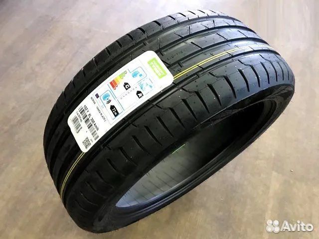Nokian Tyres Hakka Black 2 SUV 275/50 R20 113W