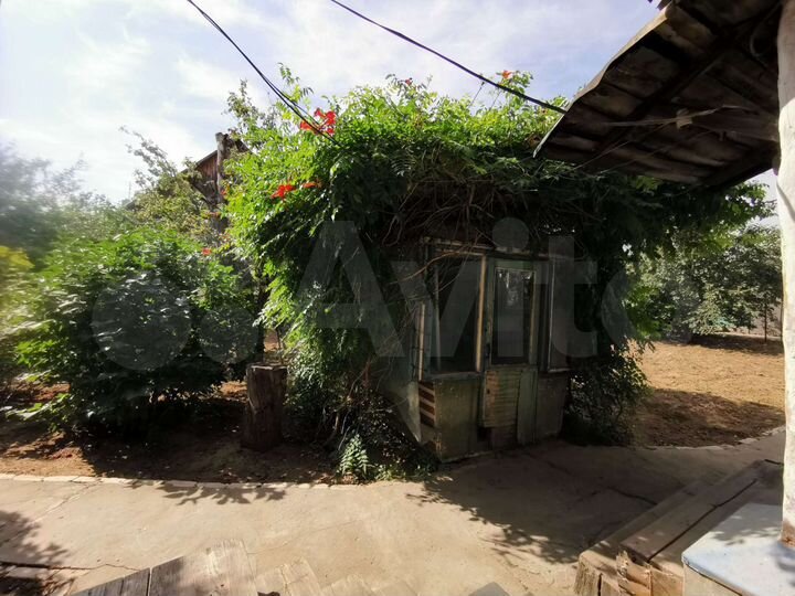 Дом 24,2 м² на участке 5,6 сот.