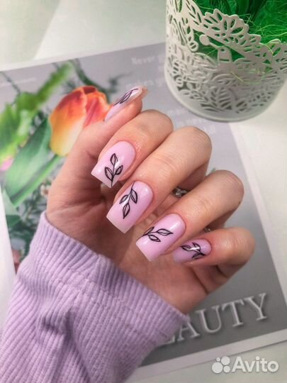 Маникюр и педикюр