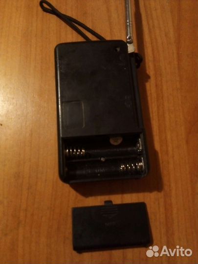 Транзисторный приемник KW-388