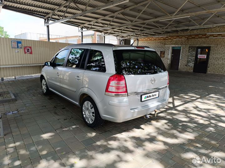 Opel Zafira 1.8 МТ, 2012, 188 000 км