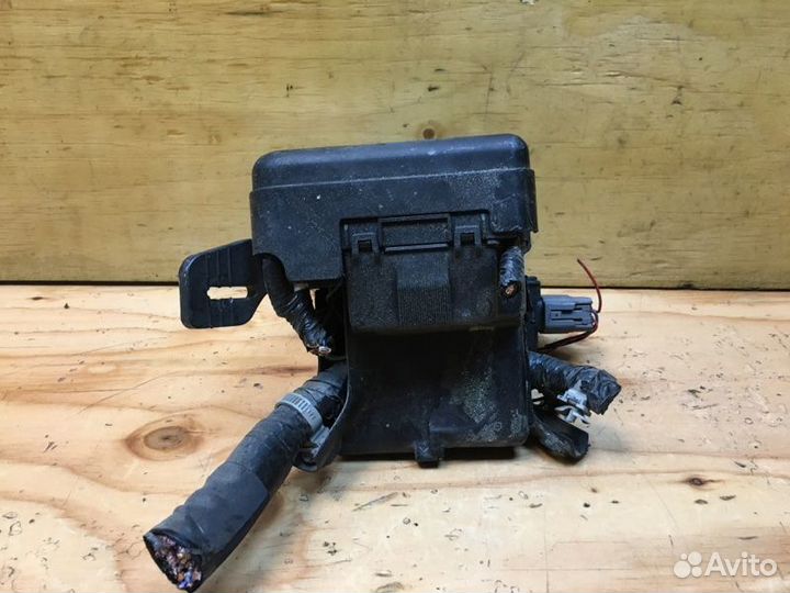 Блок реле и предохранителей mazda demio