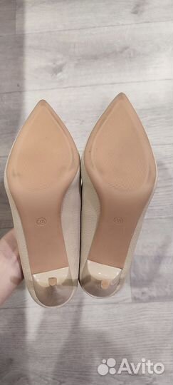 Туфли женские классические на шпильке 38
