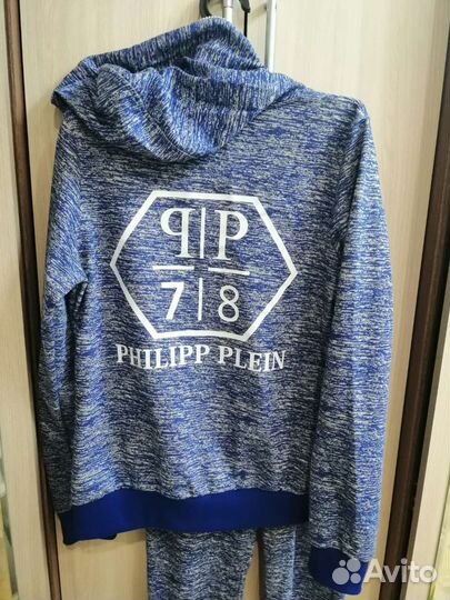 Пакет Одежды на девушку 42р (спортивные вещи)