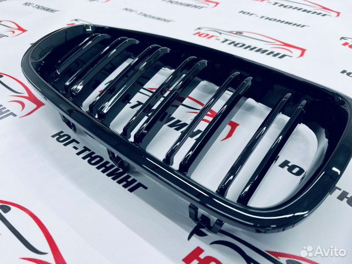Решетка на BMW 5 F10 в стиле M черная глянцевая