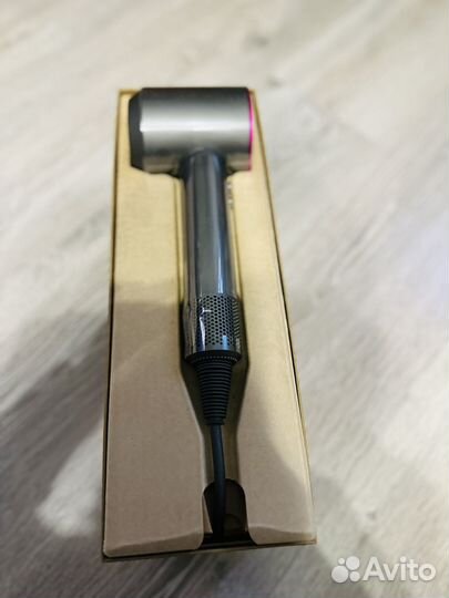 Стайлер dyson