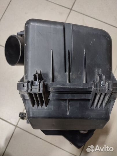 Корпус воздушного фильтра Toyota Camry acv30