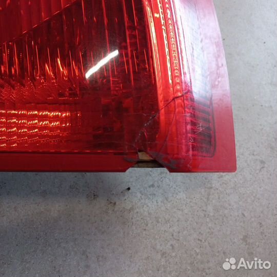 Фонарь задний правый на Volvo XC90 02-06 год