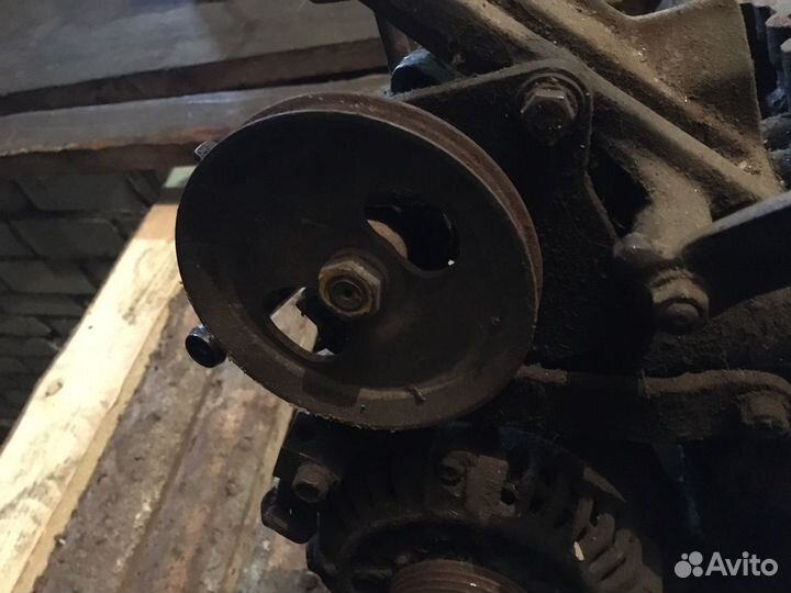 Насос гидроусилителя Hyundai Sonata 2, 2,0