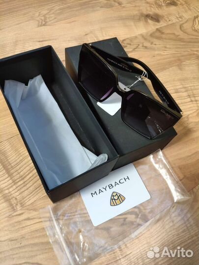 Очки солнцезащитные