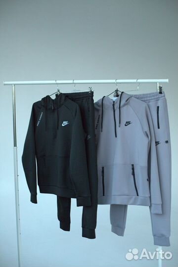 Спортивный костюм Nike Air женский