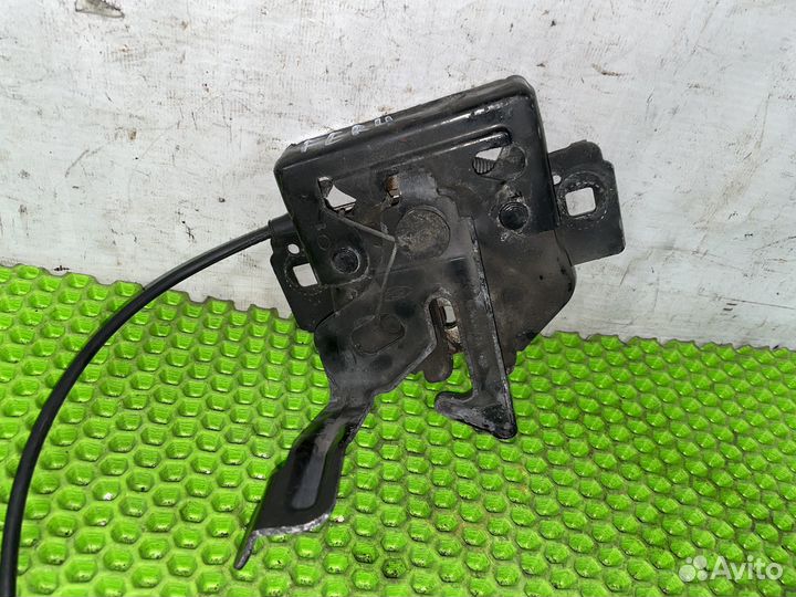 Замок капота с тросиком Ford Explorer 4 U251 2010г