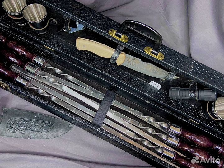 Набор шампуров в чемодане