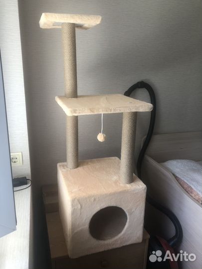 Домик для кошки с когтеточкой