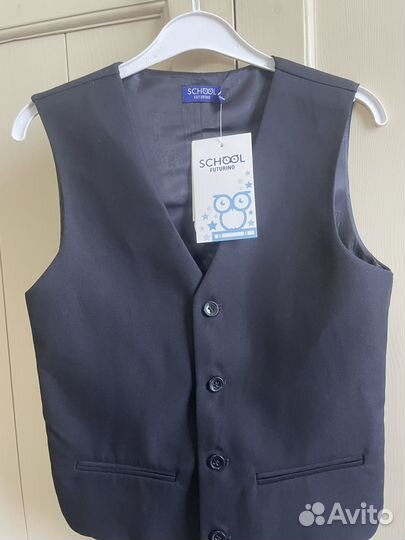 Жилет школьный для мальчика новый