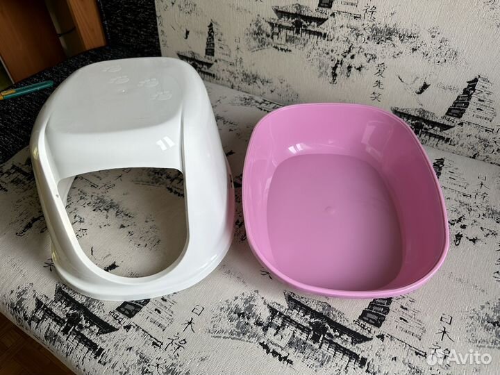 Лоток и домик для кошки