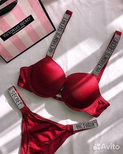 Комплект нижнего белья Victoria's Secret