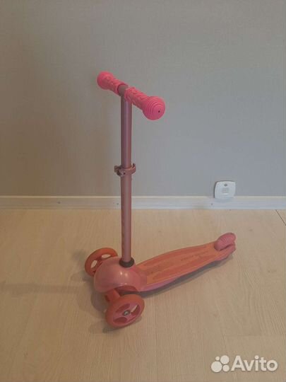 Самокат детский трехколесный