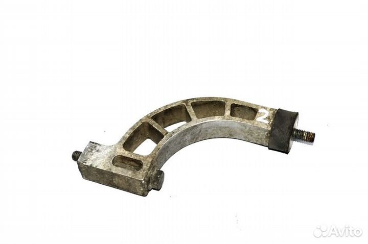 Кронштейн маталического кольца охлаждающего вентил