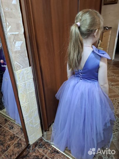 Нарядное платье для девочки 122 128
