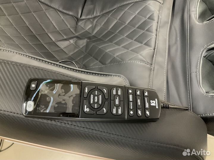 Массажное кресло с купюроприемником