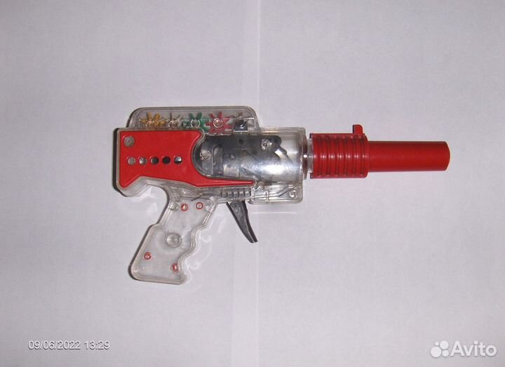 Игрушка пистолет СССР