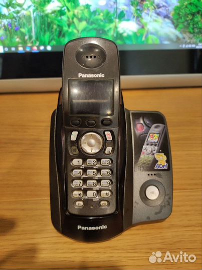 Радиотелефон Panasonic KX-tсв305RUT