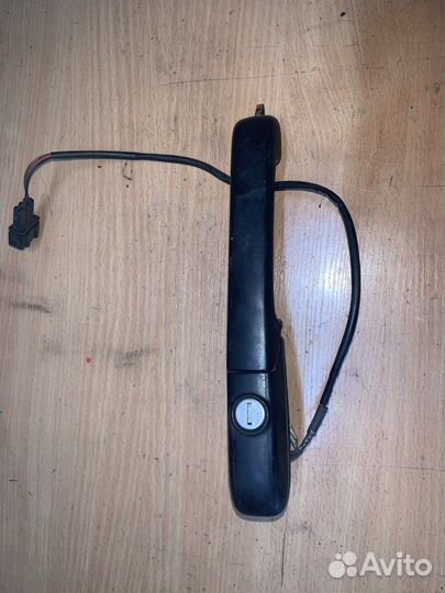 Ручка передняя правая vw b4 passat