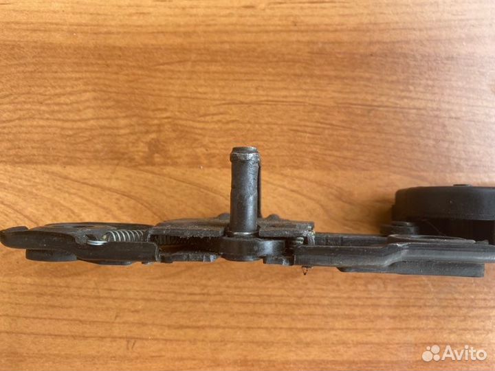 Активатор замка багажника Skoda Superb седан BMP