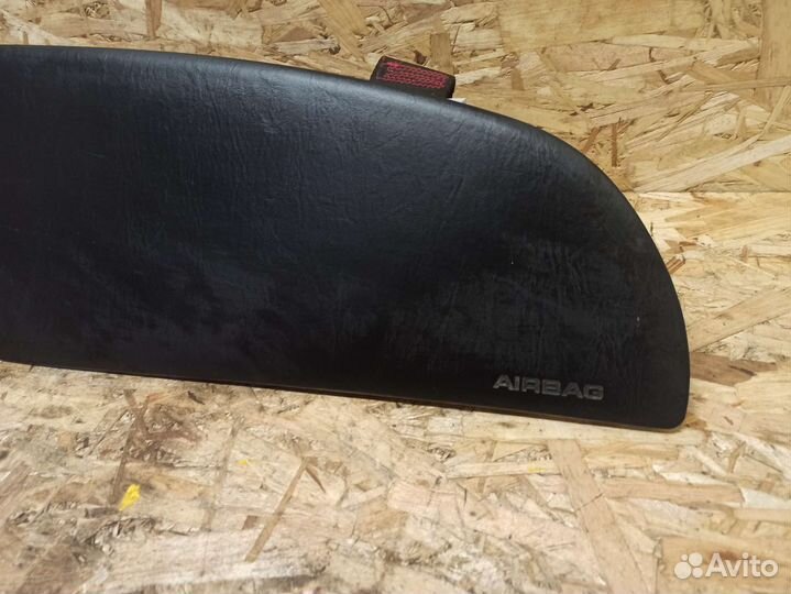 Подушка безопасности в торпедо Ford Focus 1