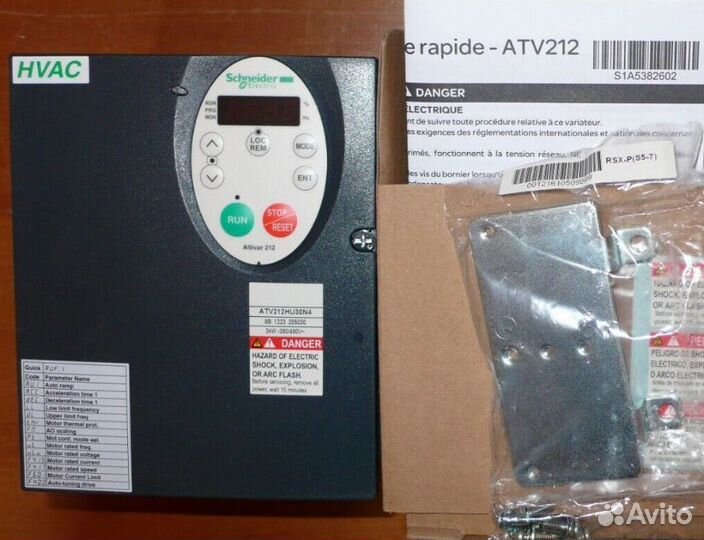 Преобразователь Schneider Electric ATV212HU30N4