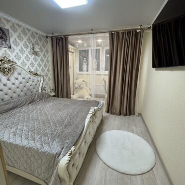 3-к. квартира, 80 м², 5/5 эт.