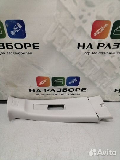 Накладка на стойку внутренняя правая Subaru