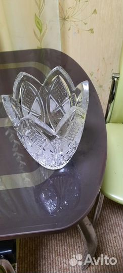 Ваза хрустальная