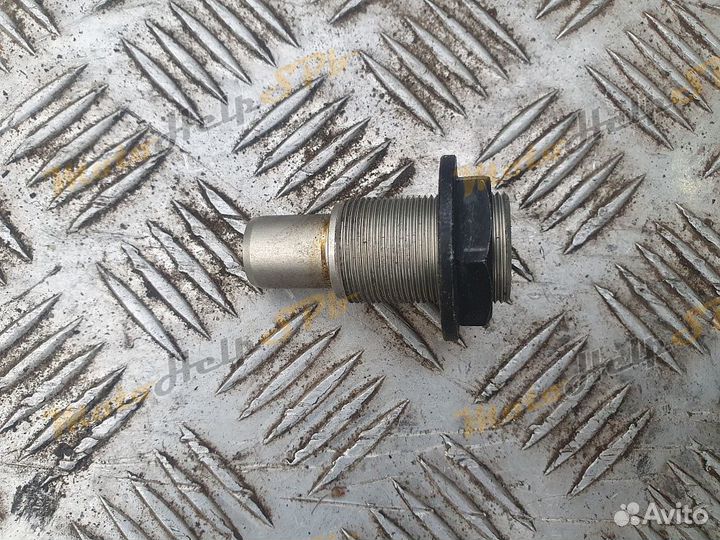 Болт шарнирный BMW R1200RS 2016 г.в