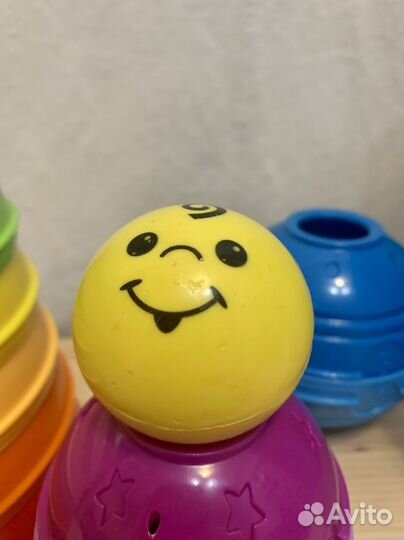 Пирамидка стаканчики fisher price
