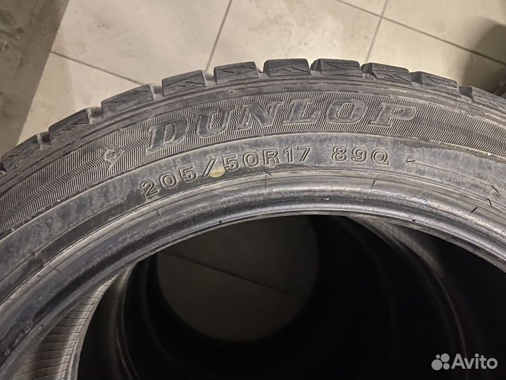 Dunlop Winter Maxx WM01 205/50 R17 89Q