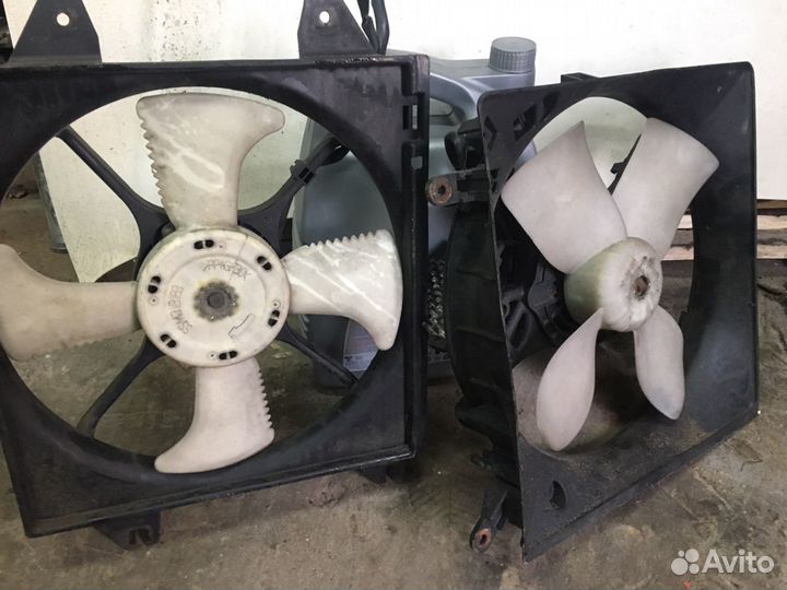 Вентилятор радиатора охлаждения Mitsubishi Galant