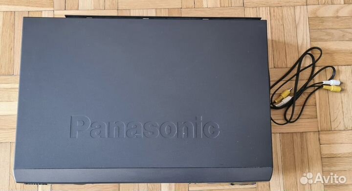 Видеомагнитофон Panasonic