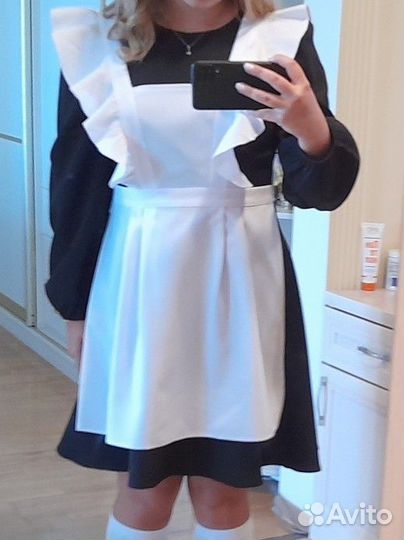 Платье с фартуком на последний звонок