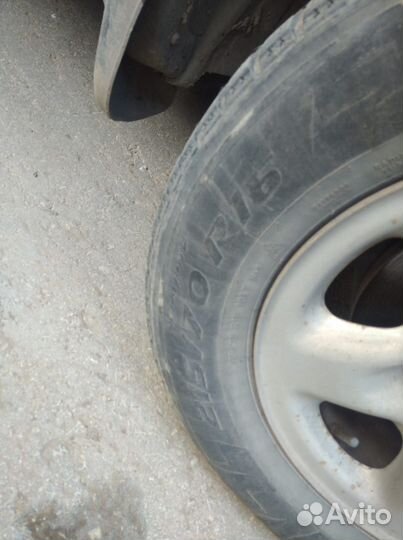 Nokian Tyres Hakkapeliitta 5 215/70 R16 100T