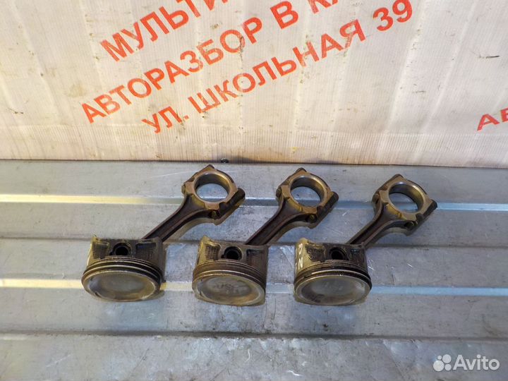 Поршни с шатунами Ниссан Альмера Н16 Н 16 1.8л