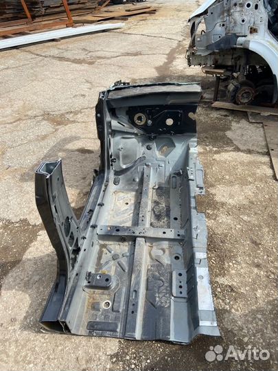 Лонжерон передний левый Renault Megane 2 рейст F4R