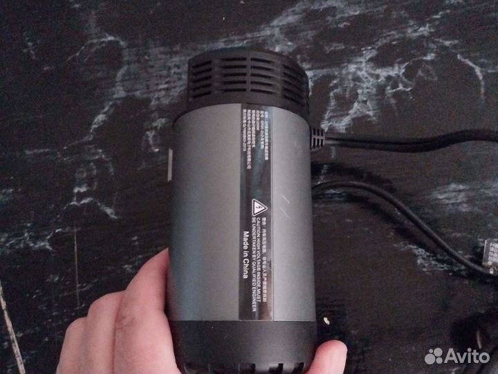 Инвертор с 12/220v