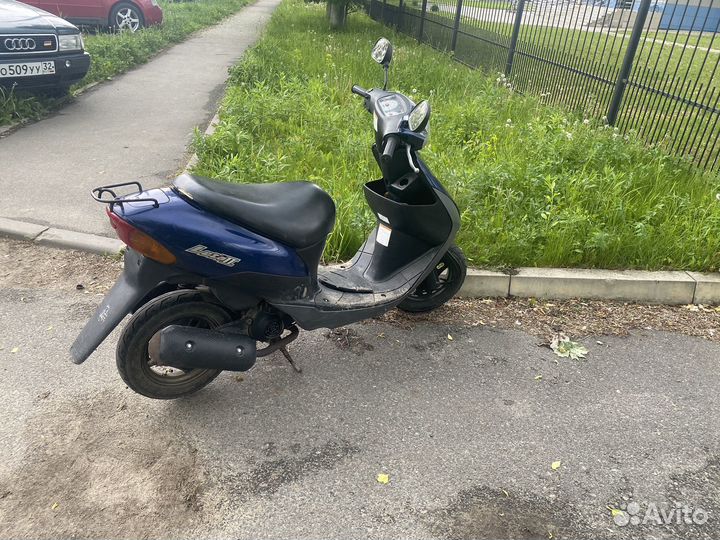 Скутер suzuki lets 2 new