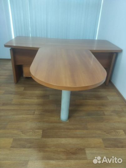 Столы офисные